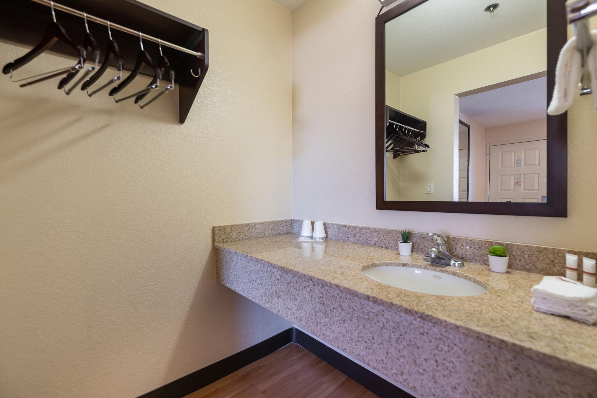 California Inn And Suites, רנצ'ו קורדובה מראה חיצוני תמונה